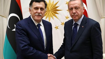 الكرملين يرفض التدخل الخارجي في ليبيا.. والمحادثات مع تركيا تصل إلى طريق مسدود (فيديو)