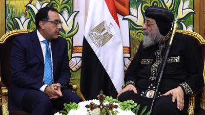 رئيس الوزراء يهنئ البابا تواضروس الثاني والأقباط بعيد الميلاد المجيد