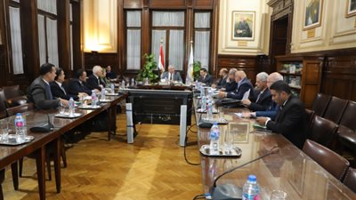 وزير الزراعة يشيد بجهود “الخدمات البيطرية” في الحفاظ على الثروة الحيوانية (صور)