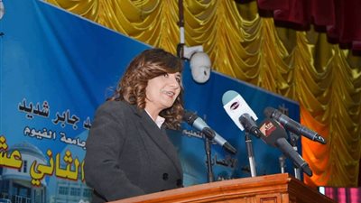 نبيلة مكرم: نسعى لتضمين مناهج تواجه الهجرة غير الشرعية في إطار مبادرة “مراكب النجاة”