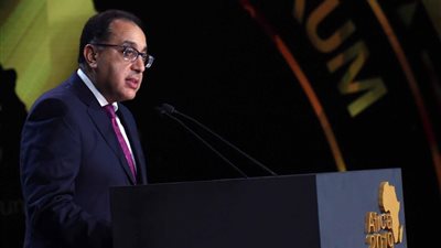 مستشار رئيس الوزراء: الحكومة فتحت باب المعاش المبكر (فيديو)