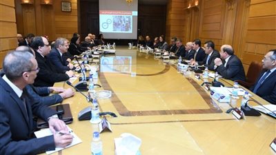 4 وزراء يجتمعون لمتابعة استراتيجية المركبات الكهربائية في مصر