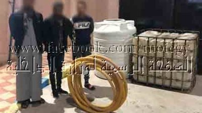 القبض 5 أفراد بتهمة سرقة مواد بترولية من أحد خطوط التابعة لشركة بترول بالإسماعيلية