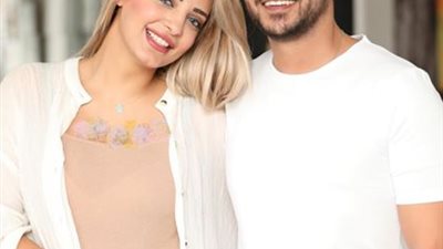 محمد رشاد يكشف أسباب الوعكة الصحية التي تعرضت لها زوجته مي حلمي (صورة)