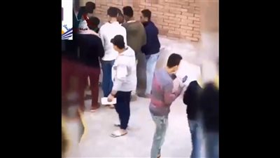 بيع إجابات الامتحانات أمام لجان مدرسة تجارية بالمرج.. والتعليم: جارٍ التحقيق في الواقعة (فيديو)