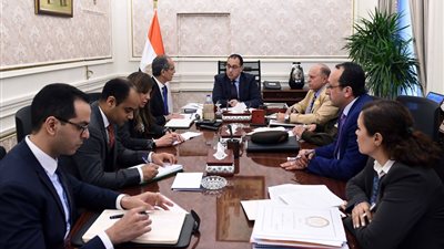 “مدبولي” يُكلف بتدريب الموظفين المنقولين للعاصمة الإدرية على البرامج والتطبيقات الإلكترونية