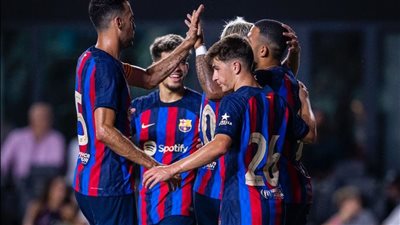 ليفاندوفسكي يقود هجوم برشلونة في ظهوره الأول أمام ريال مدريد وديًا