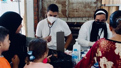 تكليف دفعة جديدة من الأطباء للعمل بالوحدات الصحية في قنا 