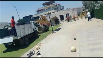 إزالة أكبر قاعة أفراح مخالفة بطريق مصر الفيوم بنطاق حي بالهرم