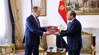 خلال لقائه وزير الخارجية الروسي.. السيسي يشدد على أهمية تغليب لغة الحوار والحلول الدبلوماسية للأزمة الأوكرانية