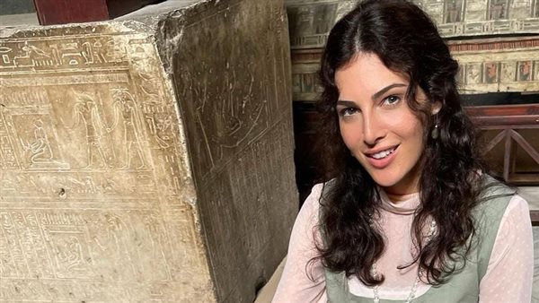 الفنانة رزان جمال