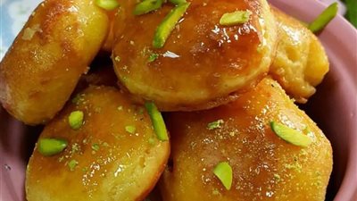 خطوة بخطوة.. طريقة عمل حلوى صب القفشة الكويتية 