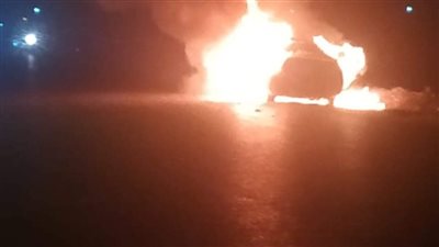 تفحم سيارة ملاكي أثناء سيرها على الطريق بسبب ماس كهربائي بطنطا