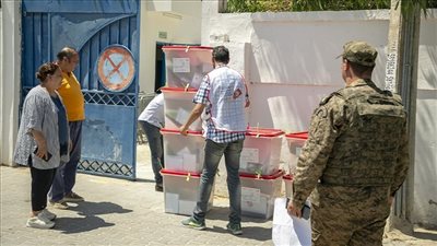 انطلاق التصويت على مشروع الدستور الجديد في تونس