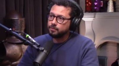 أحمد المرسي: اللحظات الإنسانية والدرامية ثابتة في كل أعمالي.. ولا أتعجل خطوة الإخراج | فيديو