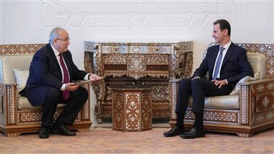 وزير الخارجية الجزائري يسلم الرئيس السوري رسالة بشأن القمة العربية