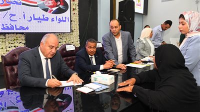 بحضور أكثر من 150 مواطنًا.. محافظ قنا يعقد اللقاء الجماهيري الخامس بقفط 