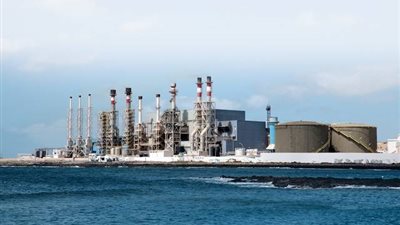 الإسكان تطرح تنفيذ وتشغيل محطات تحلية مياه البحر على القطاع الخاص 