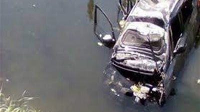 مصرع عاملين وإصابة 24 آخرين في انقلاب مينى باص بطريق المريوطية