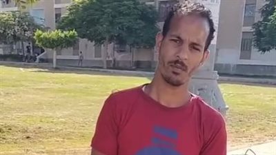 دفعته الظروف لترك كرة القدم.. بائع تين شوكي بالمنوفية: لعبت في نوادي كتير وبحاول أكون نفسي | بث مباشر 