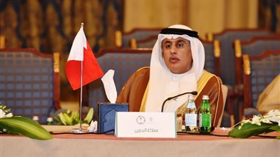 وزير الصناعة البحريني: نسعى للاستثمار في البنية التحتية التكنولوجية بالشراكة مع الإمارات ومصر والأردن