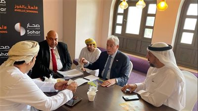 محافظ جنوب سيناء يعرض فرص الاستثمار بشرم الشيخ خلال لقائه عددا من رجال الأعمال بعمان
