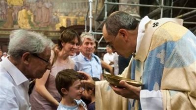 هل يتجول بابا الفاتيكان في أوروبا وأمريكا للاعتذار عن انتهاكات الكنيسة الكاثوليكية تجاه الأطفال؟