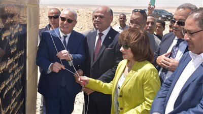 وضع حجر الأساس لمشروع 100 فدان لإنشاء جامعة الأقصر والمستشفى الجامعي