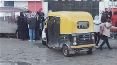 إصابة شخصين بحروق نتيجة حريق توك توك بالبحيرة