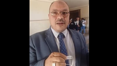 دفاع متهم في رشوة وزارة الصحة: موكلي اتحبس سنة.. والحمد لله يُعتبر طلع براءة| فيديو