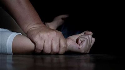 ضبط حارس عقار متهم بهتك عرض طالبة بكلية الطب في الإسكندرية 