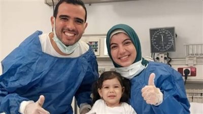  والد الطفلة رقية: بنتي حصلت على الحقنة صباح اليوم وسيتم حجزها لمدة أسبوع