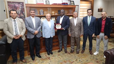 نقيب المهندسين يستقبل المدير التنفيذي لمجلس تسجيل المهندسين بـ غانا