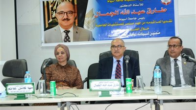 رئيس جامعة أسيوط يفتتح عددًا من الوحدات الطبية الجديدة