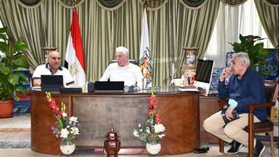 محافظ جنوب سيناء يبحث مع رئيس مياه الشرب مشروعات الهيئة الجارية