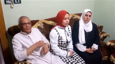 الأولى على الثانوية الأزهرية مكفوفين: مكنتش باخد دروس خصوصية.. ووالدي كان بيذاكرلي | بث مباشر 