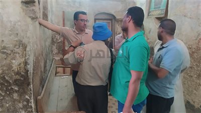 الآثار ترسل لجنة لمتابعة درء الخطورة بكنيسة دير أبو حنس بالمنيا | صور 