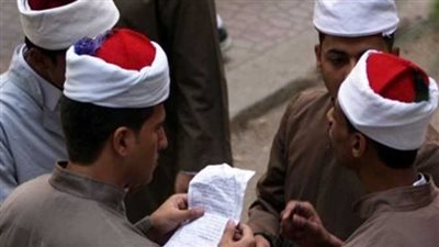 طلاب الثانوية الأزهرية يؤدون أول أيام امتحانات الدور الثاني