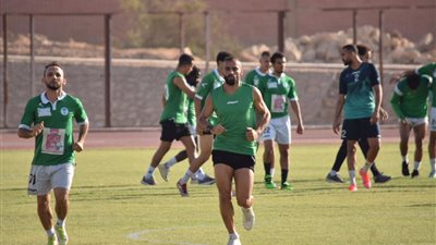 إيسترن كومباني يختتم صفقاته بثلاث لاعبين جدد 