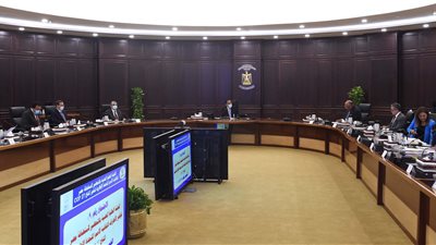 رئيس الوزراء يبدأ جولة تفقدية ليلية بالمنطقة الترفيهية بمدينة العلمين الجديدة