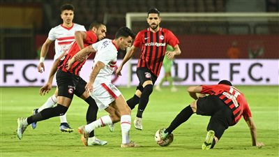الشوط الأول.. التعادل السلبي يفصل بين الزمالك وفيوتشر