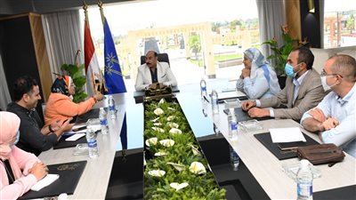 إنشاء وإدارة الموقف الدولي للنقل الثقيل بكركر بأسوان بعد صدور القرار الجمهورى له 