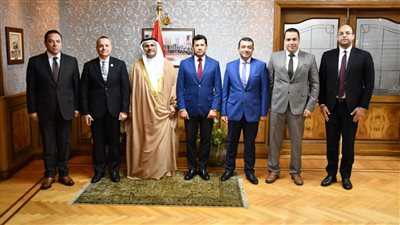 وزير الشباب والرياضة يلتقي رئيس البرلمان العربي