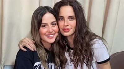 رفقة الجماهير.. أول ظهور لآمال ماهر قبل حفلها بالعلمين الجديدة | صور