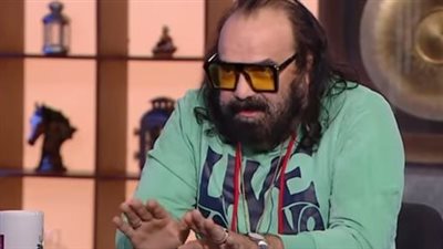 نادر أبو الليف يهاجم مصطفى كامل: العالم كله عزاني في وفاة أخويا إلا نقابة الموسيقيين 