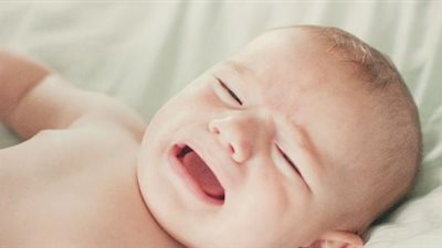 الصحة الأمريكية: أعراض التهاب الدماغ لدى الأطفال شبيه بالبرد