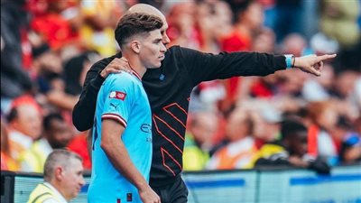 مانشستر سيتي يفتح باب رحيل ألفاريز خلال الميركاتو الصيفي.. ويحدد سعره