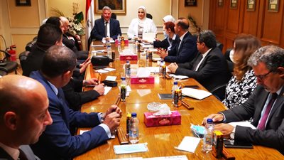 وزير قطاع الأعمال: إعادة العمل لمصنع مغلق في الفيوم بتحويله إلى صناعة الملابس بحلول ديسمبر