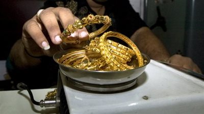 برلماني يجهز مشروع قانون لحبس الزوج 3 سنوات إذا باع ذهب زوجته دون رضاها