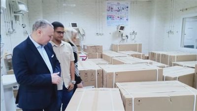 محافظ أسيوط: تزويد مستشفى المبرة للتأمين الصحي بوحدة للمبتسرين بـ 10 حضانات و34 جهاز طبي 